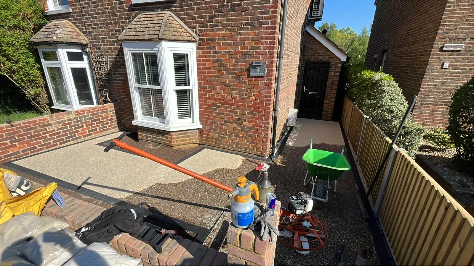 https://resindrivewaysspecialist.co.uk/wp-content/uploads/2026/06/driveways-10.webp