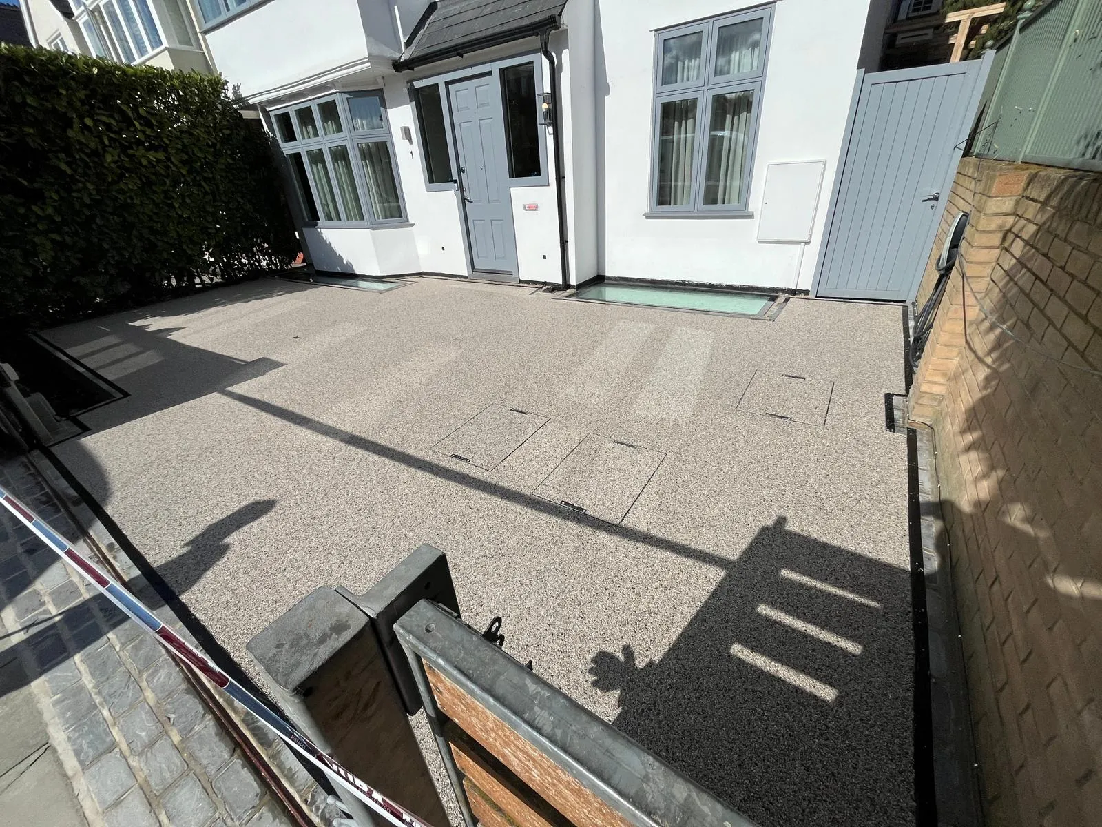 https://resindrivewaysspecialist.co.uk/wp-content/uploads/2026/06/resin-46.webp